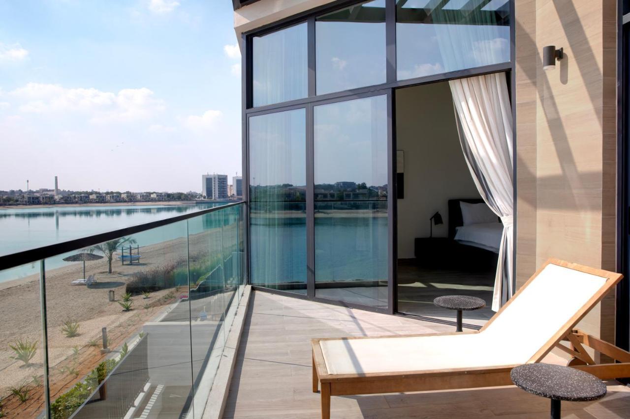 By Olala Homes Villa *