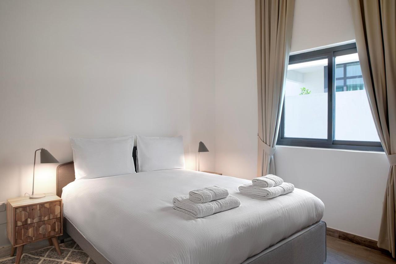 By Olala Homes Villa *
